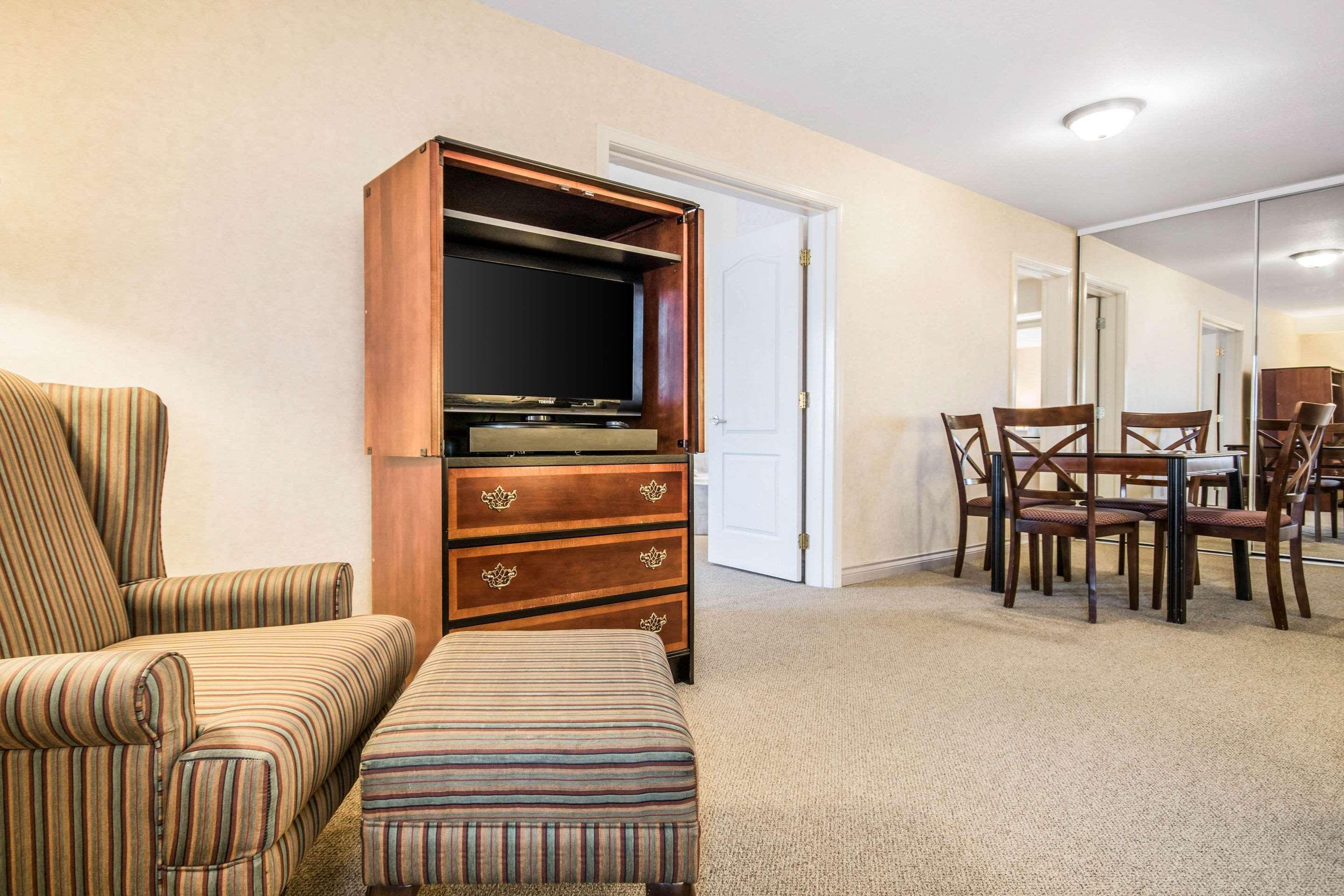 Clarion Hotel & Conference Centre Abbotsford Exteriér fotografie