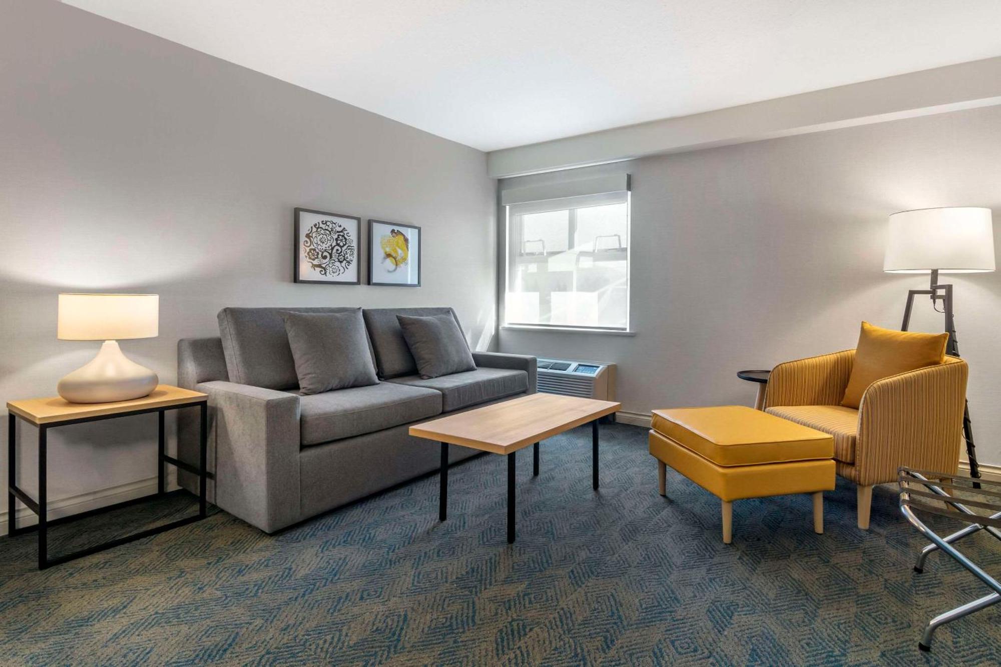 Clarion Hotel & Conference Centre Abbotsford Exteriér fotografie