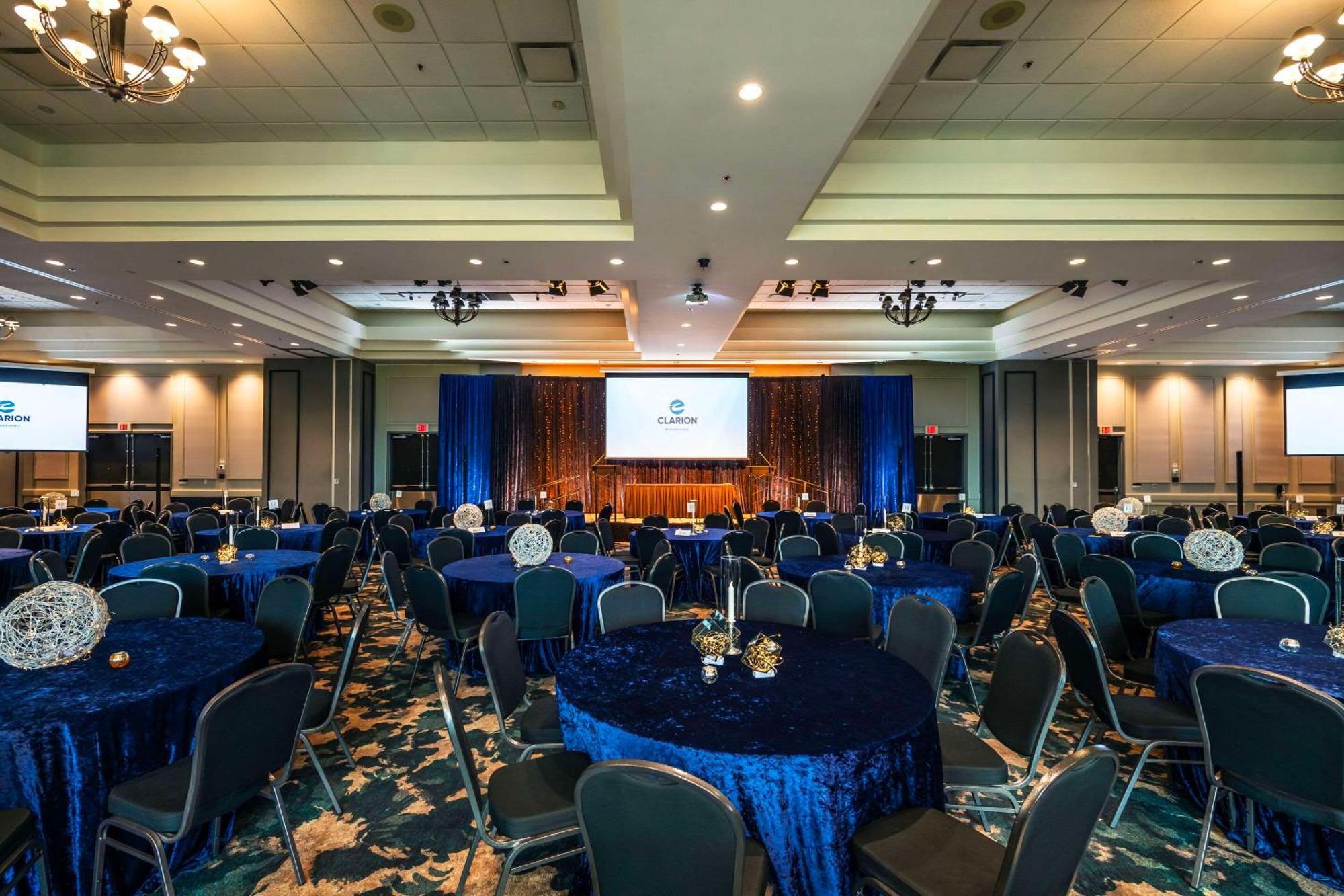 Clarion Hotel & Conference Centre Abbotsford Exteriér fotografie